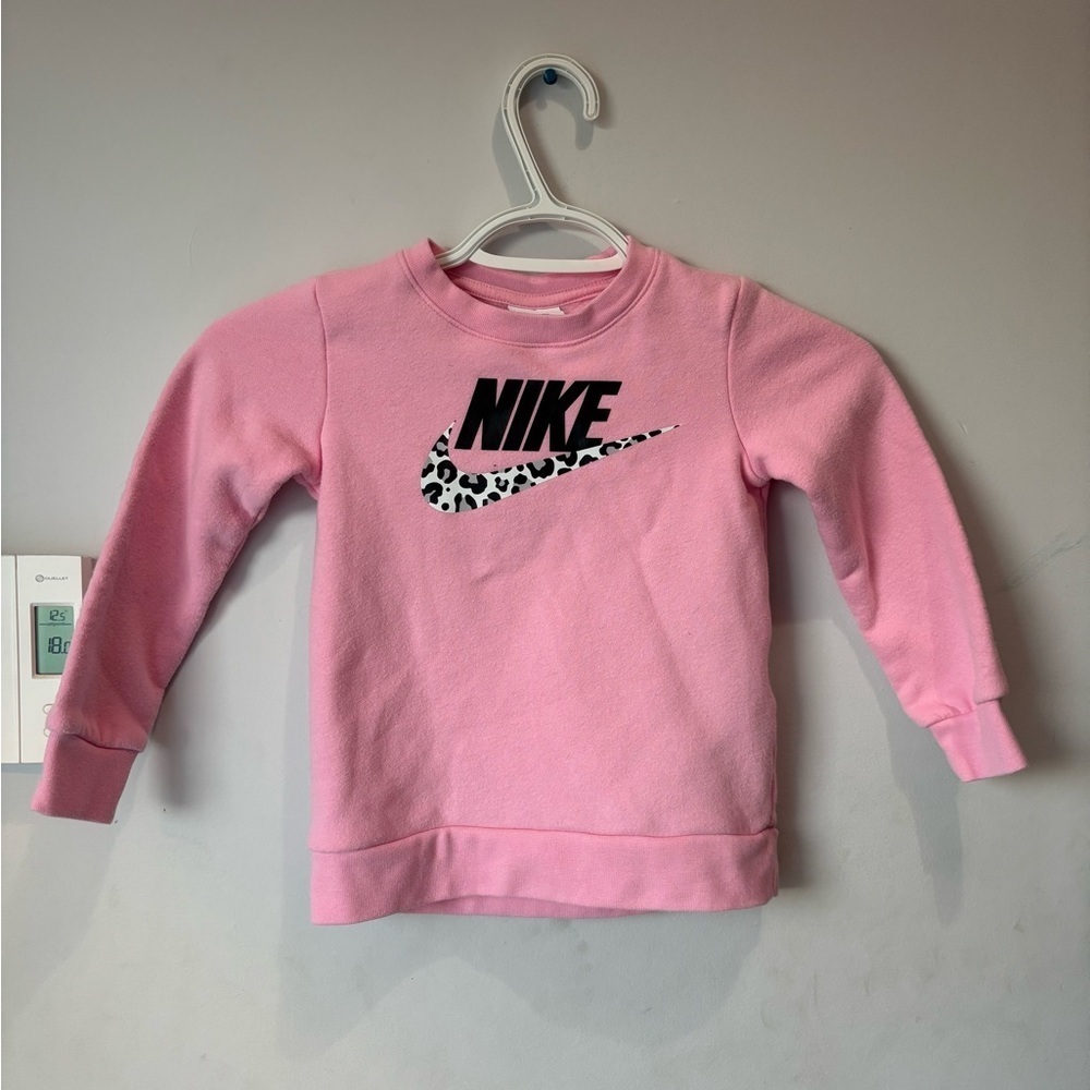 Nike Crewneck Sweater Pink and Leopard print size 3T